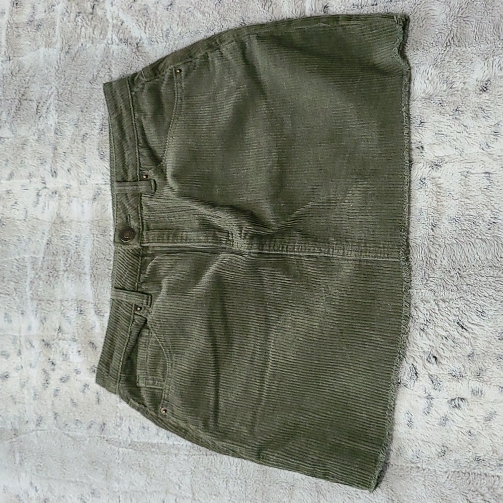 Forever 21 corduroy mini skirt. Medium - Picture 1 of 3